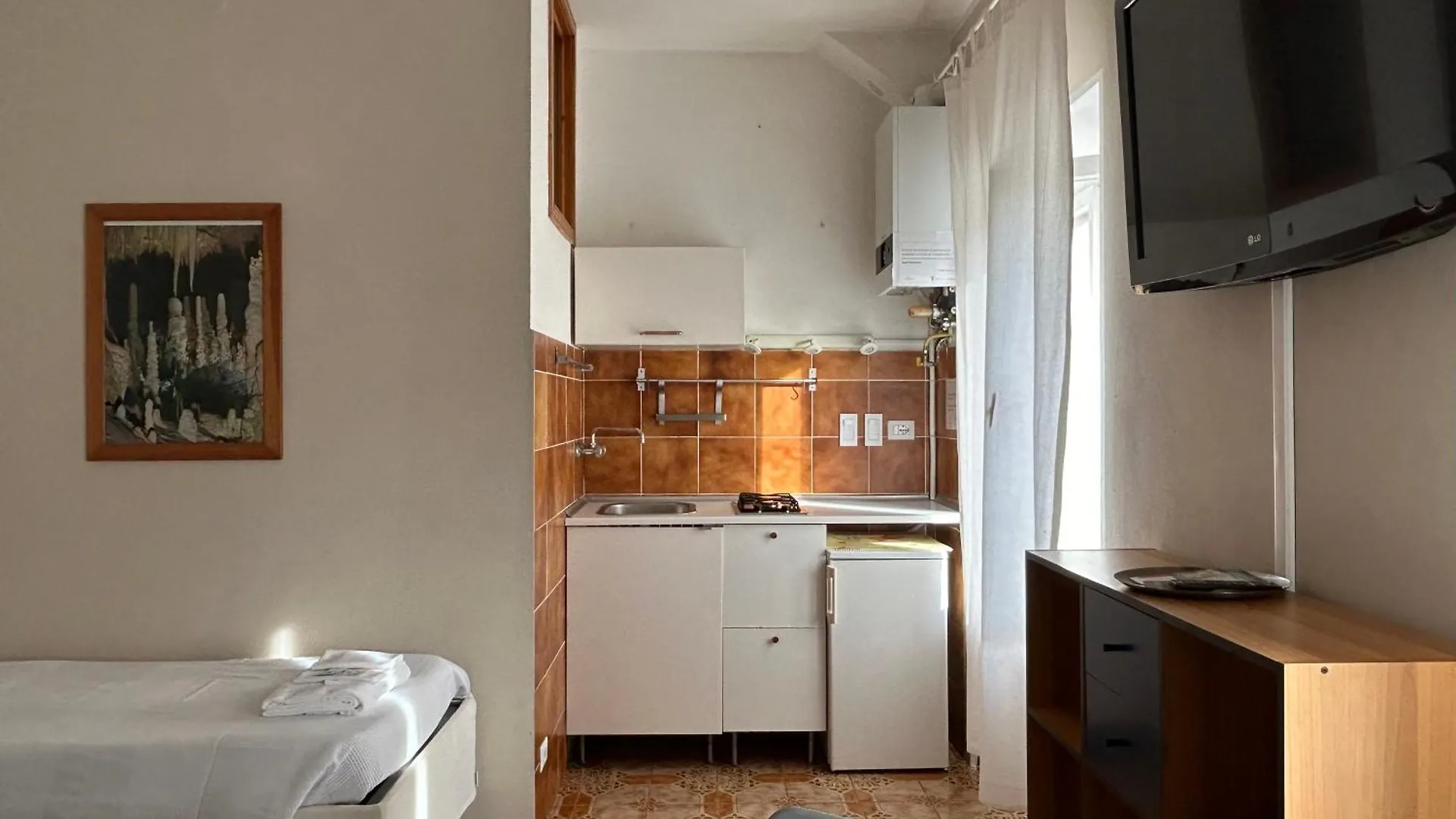 ファルコナーラ・マリッティマ Cleo Orchidea Bed & Breakfast